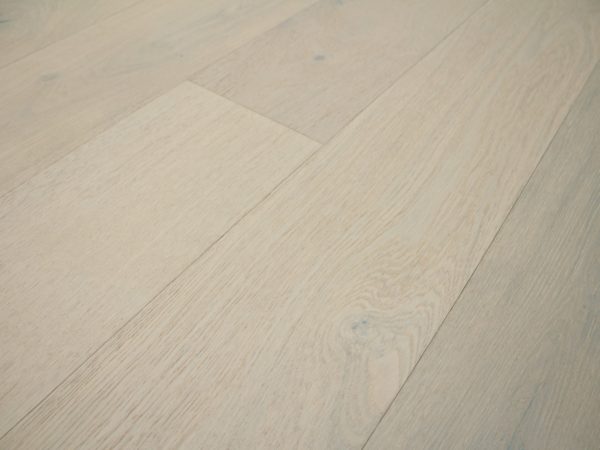 Pravada Floors Avisse 7.5" – Décor Collection