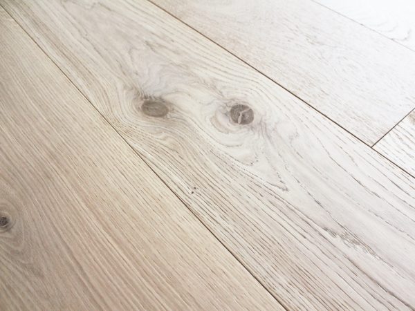 Pravada Floors Nouveau 8.5” – Canvas Collection